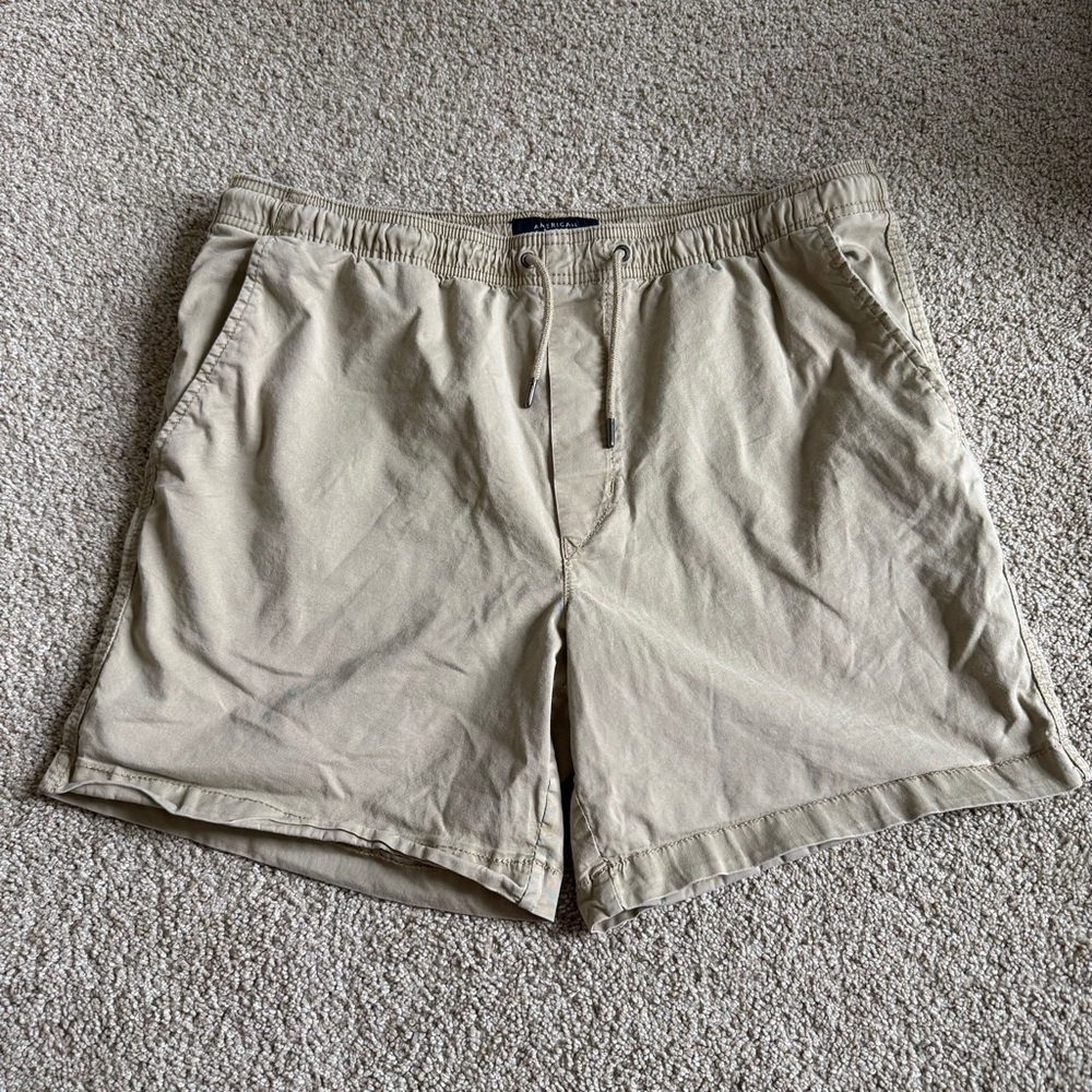 American Eagle Men’s 360 Flex Trekker Short Size Large